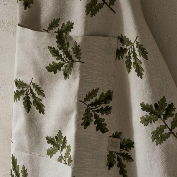 Acorn & Oak leaves adult apron