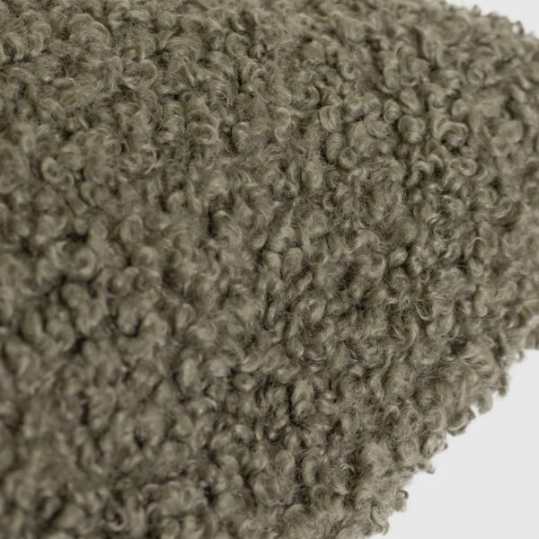 06a92d2b-28af-4bef-9146-12a6b2769874