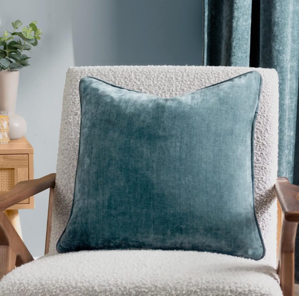 Heavy Chenille Piped Cushion Marine